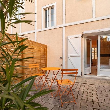 Le Vintage Apartment Тарб Екстериор снимка